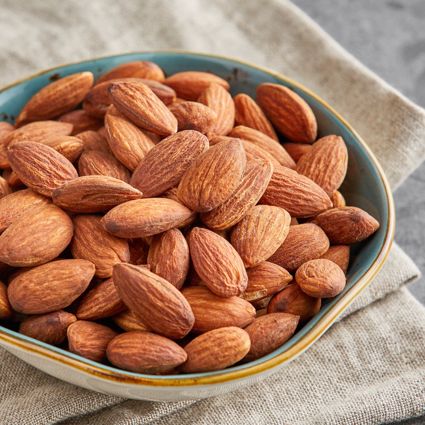 California's Independent : Golden Almonds